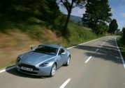 Aston Martin Vantage V8